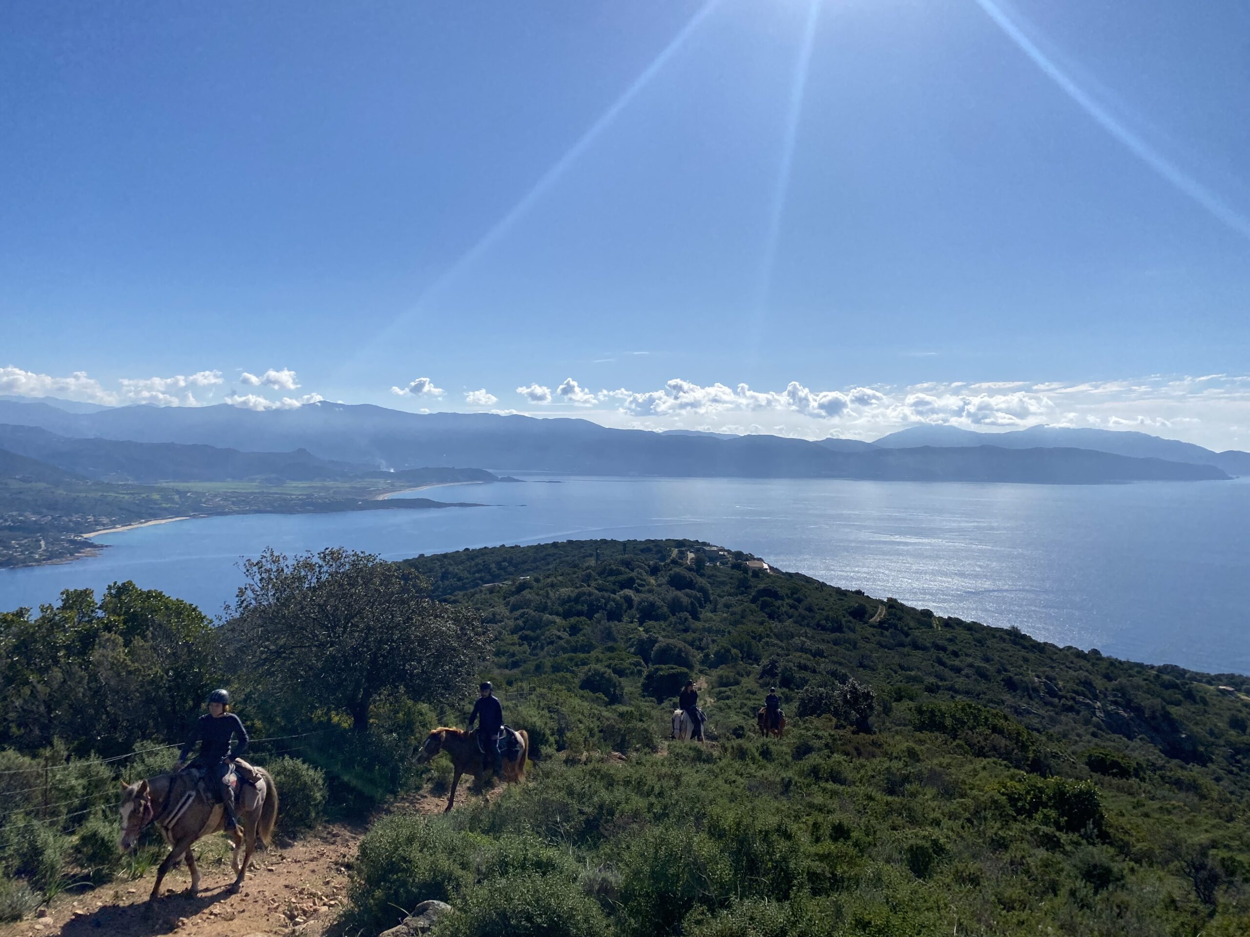 vue sur le golf de Sagone en balade de deux heures au Clg ranch de Sagone